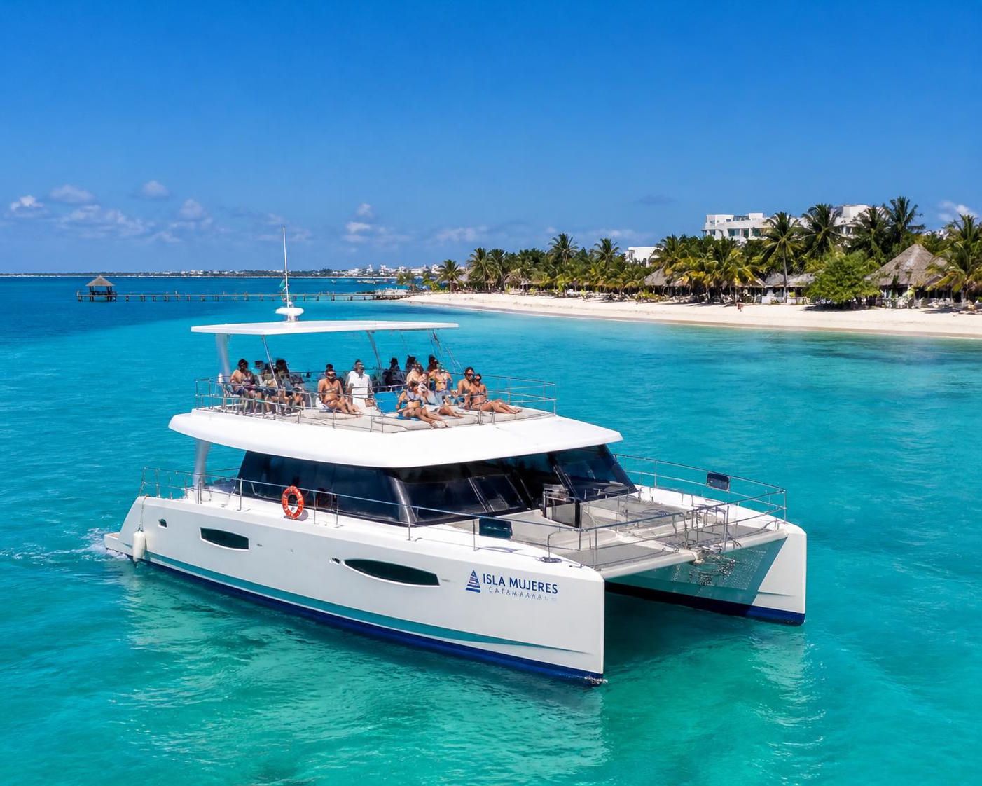 découvrez ce qu'il faut vraiment attendre d'une excursion en catamaran à isla mujeres : paysages paradisiaques, activités nautiques excitantes et moments de détente inoubliables.
